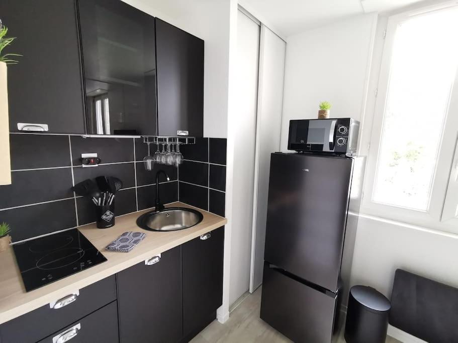 L'Authentique *Studio *Parking Prive* *Wifi*Calme Lourdes Exterior foto