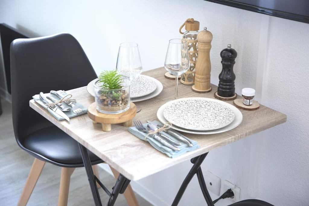 L'Authentique *Studio *Parking Prive* *Wifi*Calme Lourdes Exterior foto
